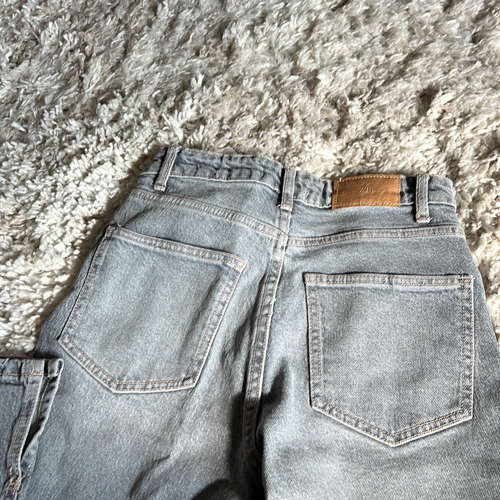 Zara Light Wash Jeans